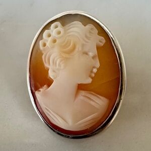 Antique 800 Silver Carved Shell Cameo Oval-Shaped Brooch Pendant
